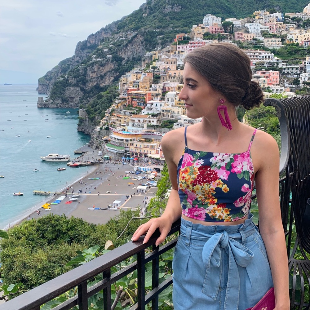 Meet your Posher, Taylor